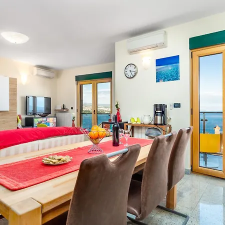 Apartament Lux